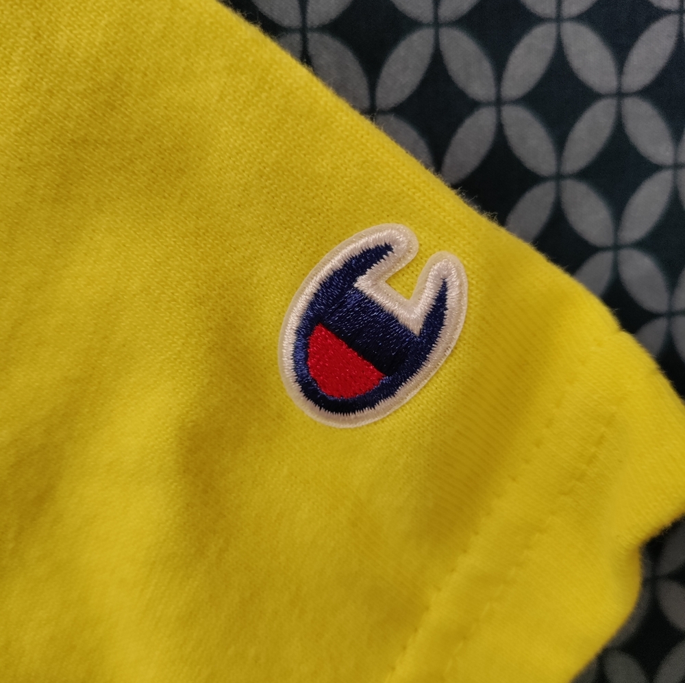 Champion - Bright yellow reverse weave heavyweight crop top. New. Size- XS - Picture 6 of 7